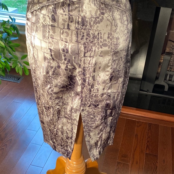 MARCIANO - SILK BODYCON DRESS - Picture 8 of 13